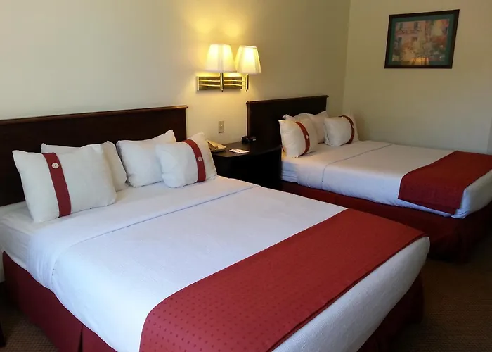 Hotel Ramada By Wyndham Williams/grand Canyon Area Williams
